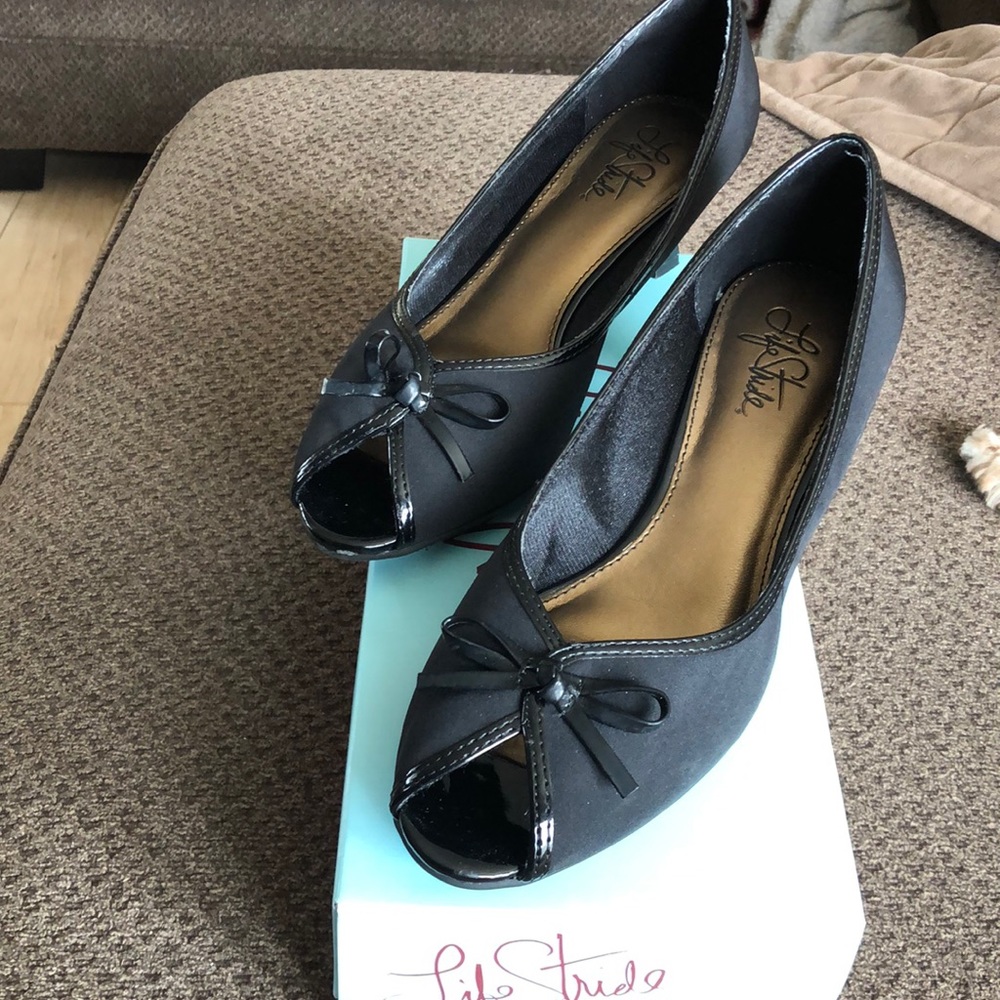 Life Stride Black Heels